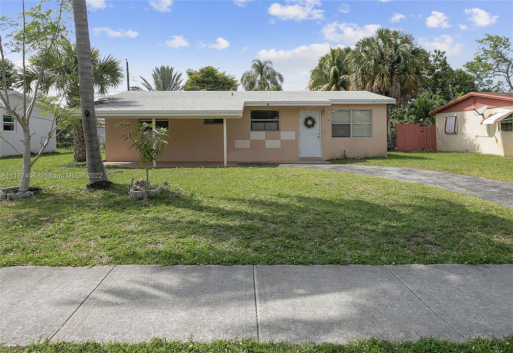 Great sized lot with a generous yard