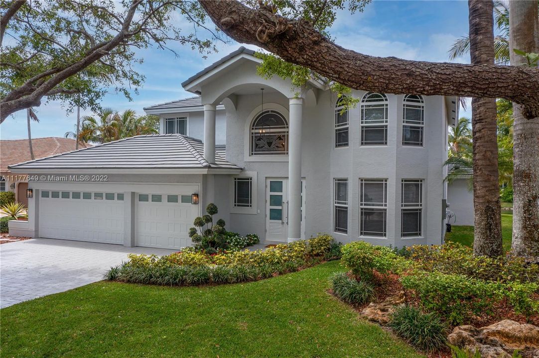 Recently Sold: $1,150,000 (4 beds, 2 baths, 2767 Square Feet)