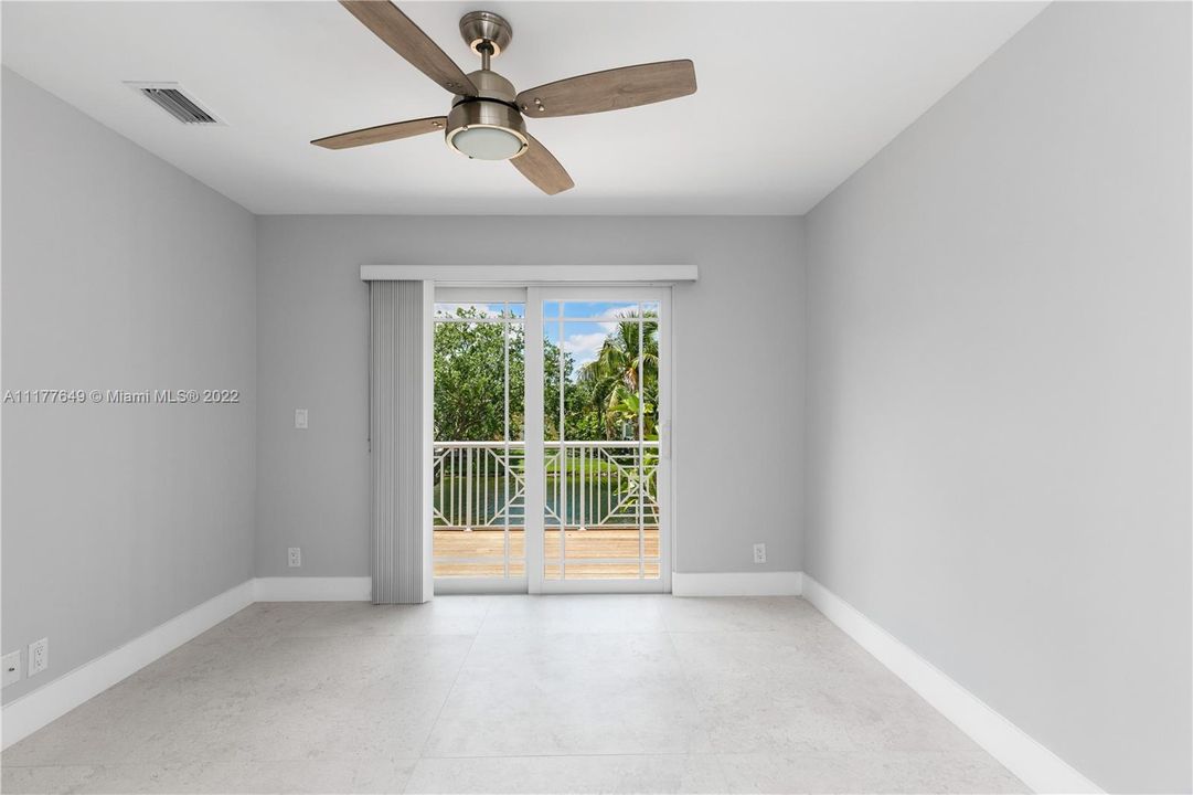 Recently Sold: $1,150,000 (4 beds, 2 baths, 2767 Square Feet)