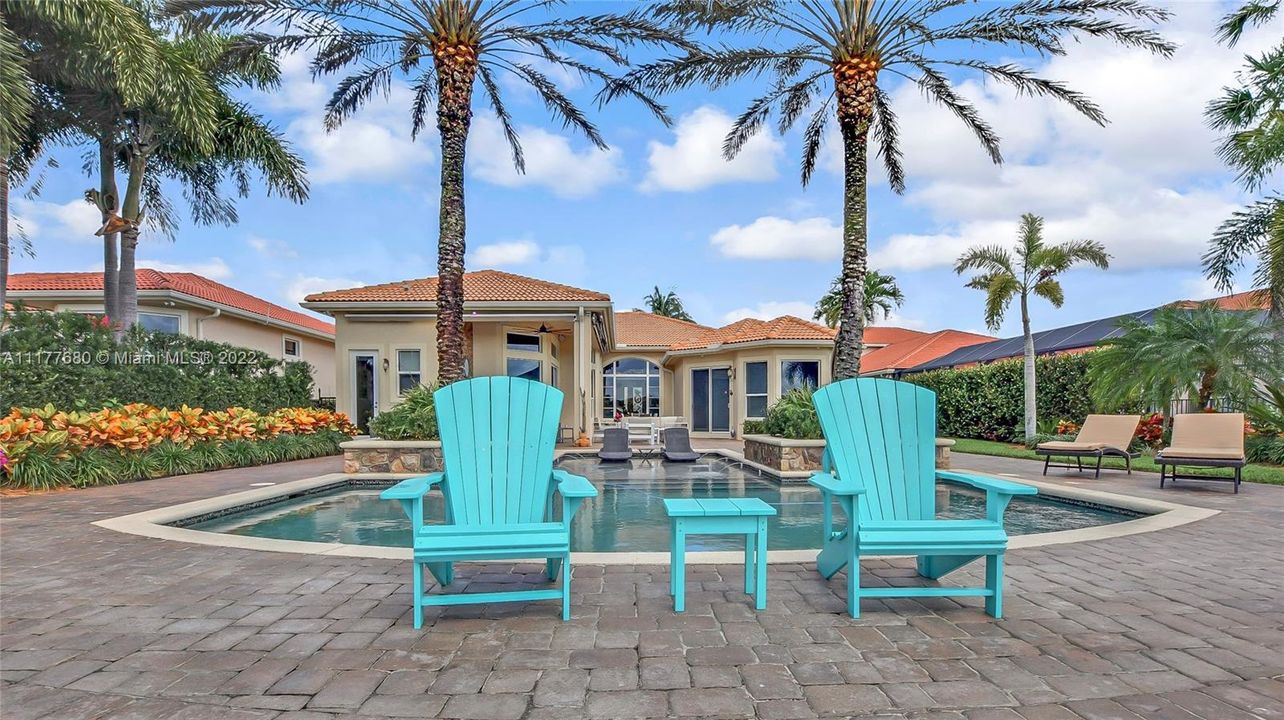 Recently Sold: $1,949,900 (3 beds, 2 baths, 2792 Square Feet)