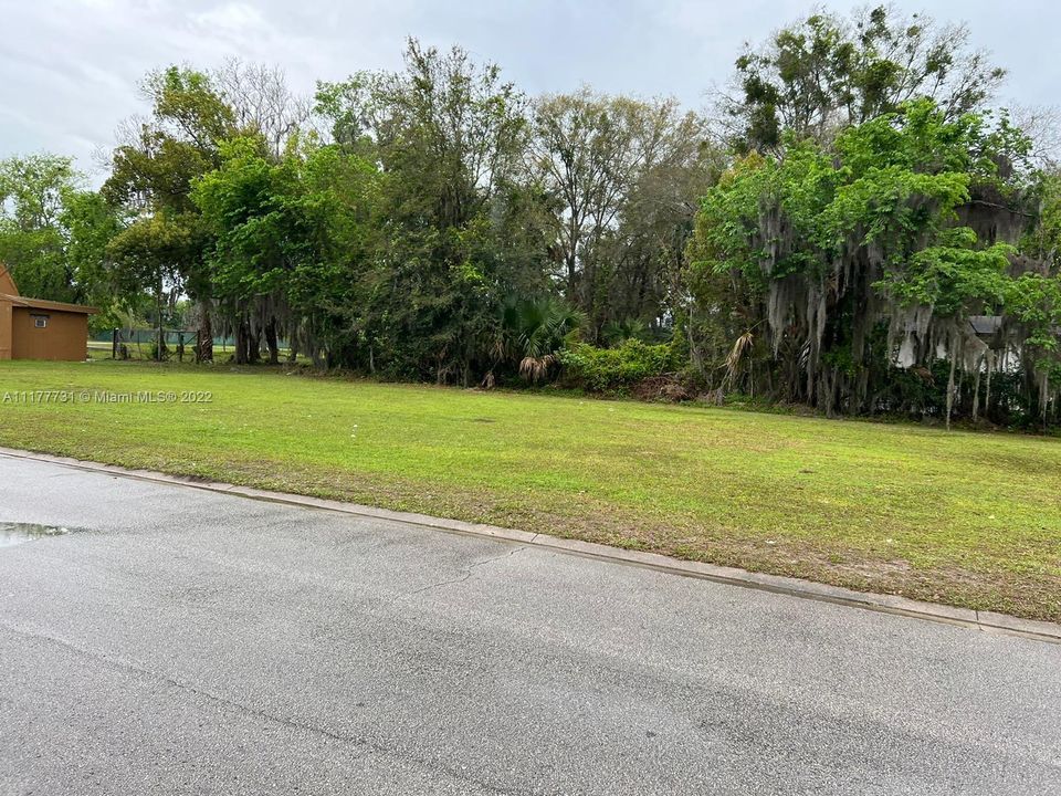 最近售出: $75,000 (3 贝兹, 1 浴室, 0 平方英尺)