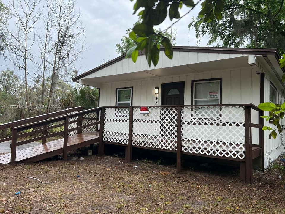 最近售出: $75,000 (3 贝兹, 1 浴室, 0 平方英尺)