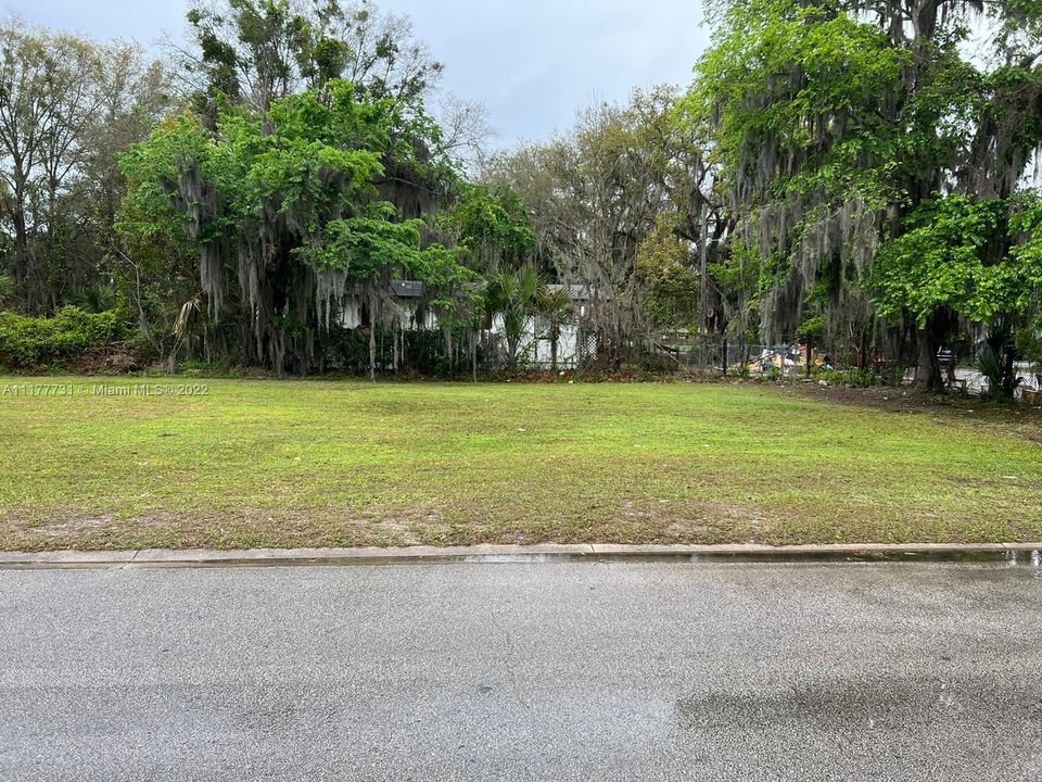 最近售出: $75,000 (3 贝兹, 1 浴室, 0 平方英尺)