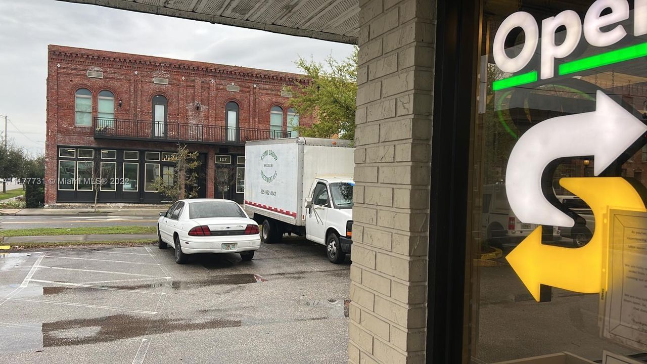 最近售出: $75,000 (3 贝兹, 1 浴室, 0 平方英尺)