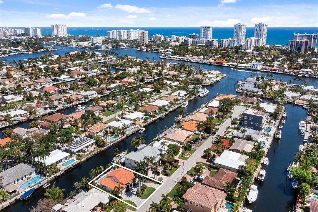 Recently Sold: $1,750,000 (3 beds, 3 baths, 2185 Square Feet)