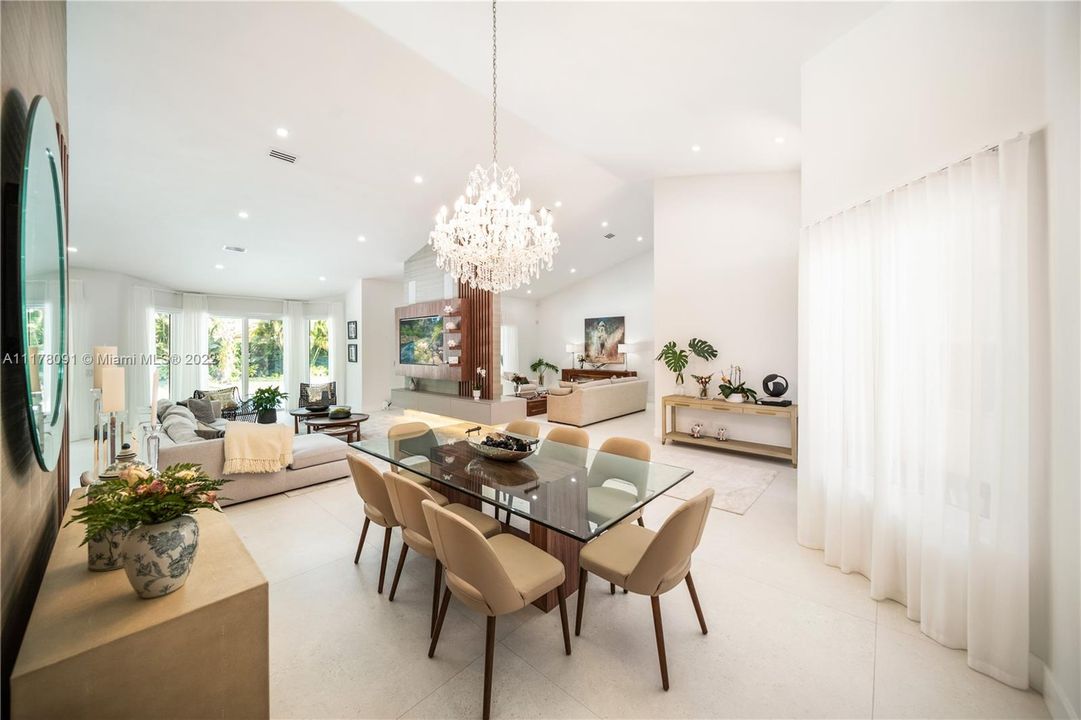 Recently Sold: $1,495,000 (5 beds, 4 baths, 3368 Square Feet)