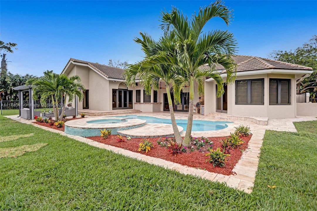 Recently Sold: $1,649,900 (5 beds, 3 baths, 3951 Square Feet)