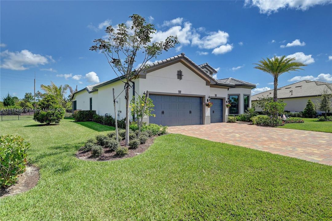 Recently Sold: $1,250,000 (3 beds, 3 baths, 2837 Square Feet)