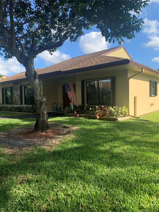 Recently Sold: $424,999 (3 beds, 2 baths, 1820 Square Feet)