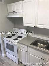 Recently Rented: $1,750 (2 beds, 1 baths, 878 Square Feet)