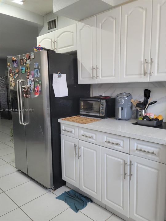Recently Sold: $265,000 (1 beds, 1 baths, 850 Square Feet)
