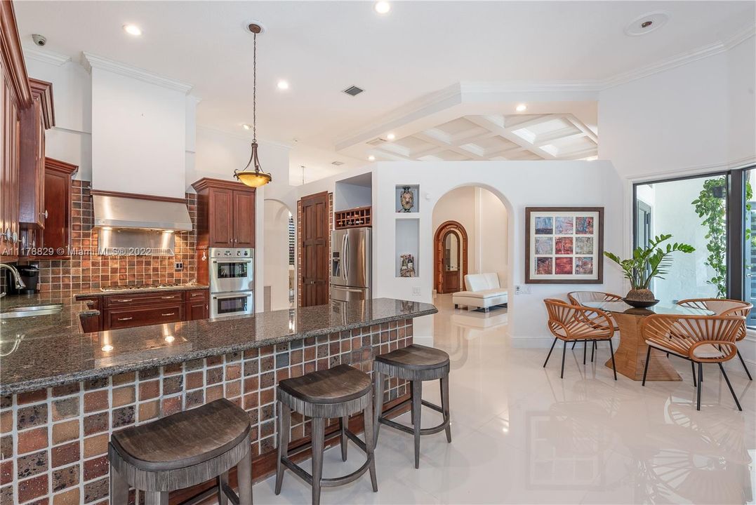 Recently Sold: $1,525,000 (5 beds, 3 baths, 3164 Square Feet)