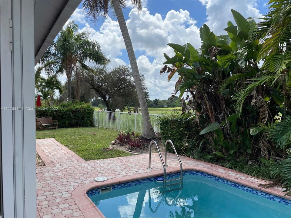 Pool & Golf course view