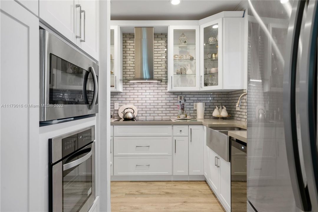 Recently Sold: $360,000 (3 beds, 2 baths, 1507 Square Feet)