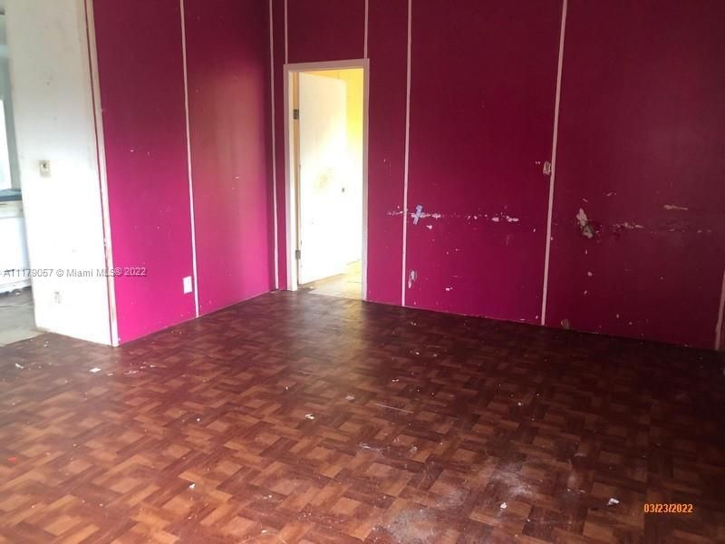 Vendido Recientemente: $156,000 (0.22 acres)