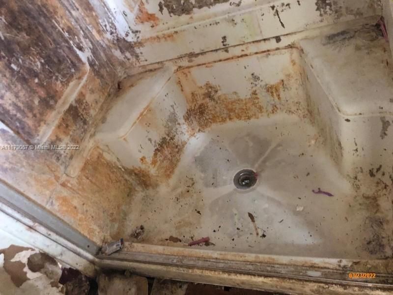 Vendido Recientemente: $156,000 (0.22 acres)