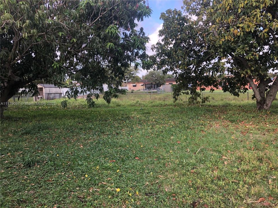 Vendido Recientemente: $156,000 (0.22 acres)
