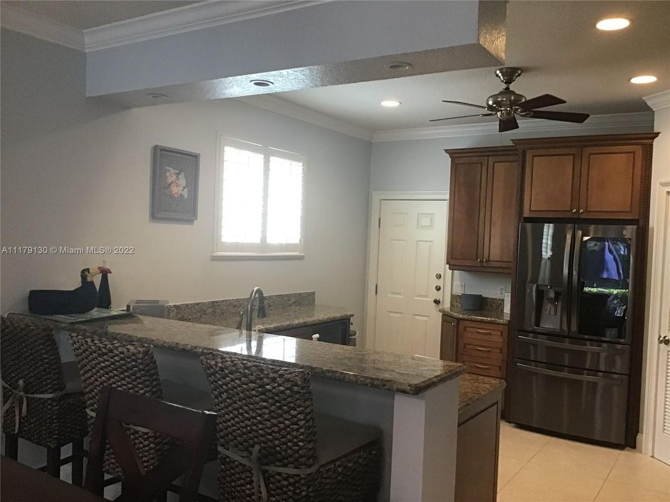 Recently Rented: $7,200 (5 beds, 4 baths, 3450 Square Feet)