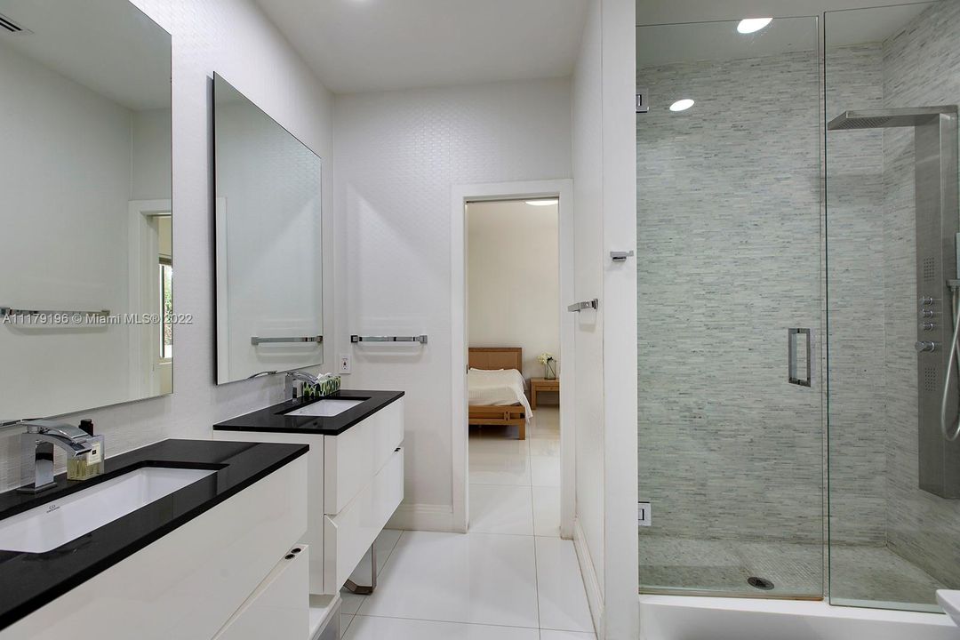 Недавно арендовано: $55,000 (5 спален, 4 ванн, 5157 Квадратных фут)