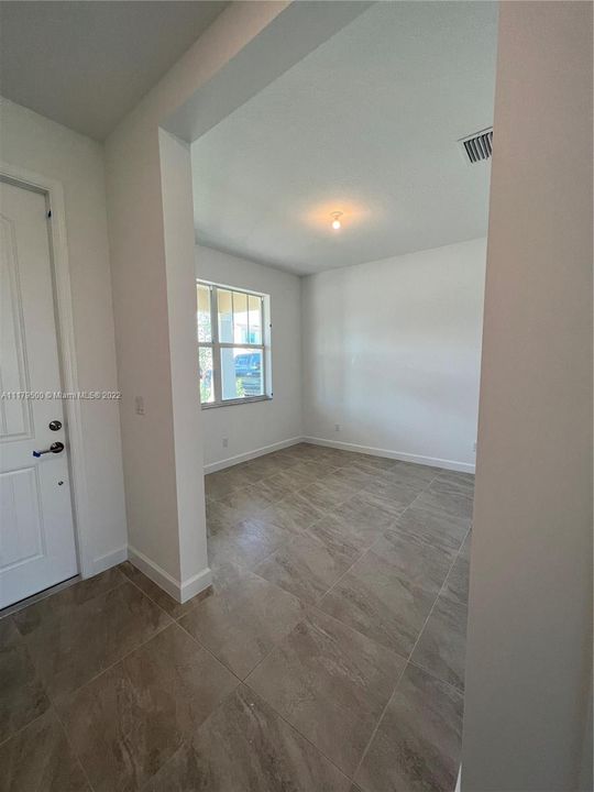 Recently Rented: $4,250 (4 beds, 2 baths, 2158 Square Feet)