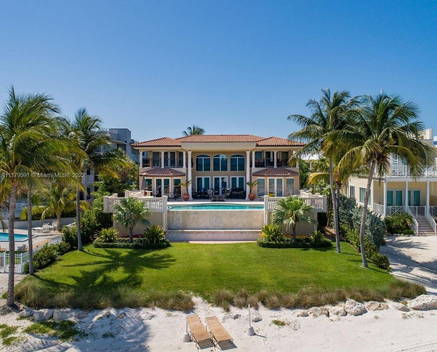 Recently Sold: $6,999,900 (5 beds, 4 baths, 3788 Square Feet)
