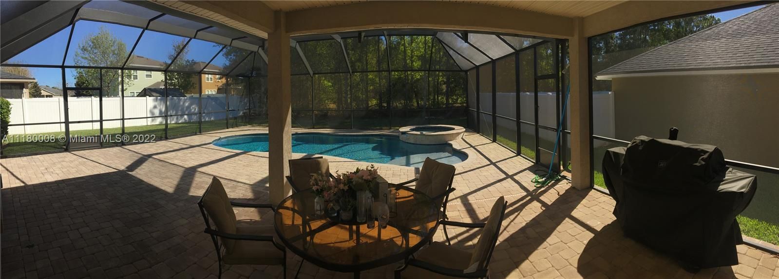 Недавно продано: $480,000 (4 спален, 4 ванн, 2566 Квадратных фут)