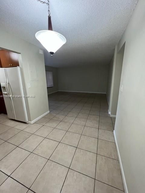 Recently Sold: $190,000 (2 beds, 2 baths, 963 Square Feet)