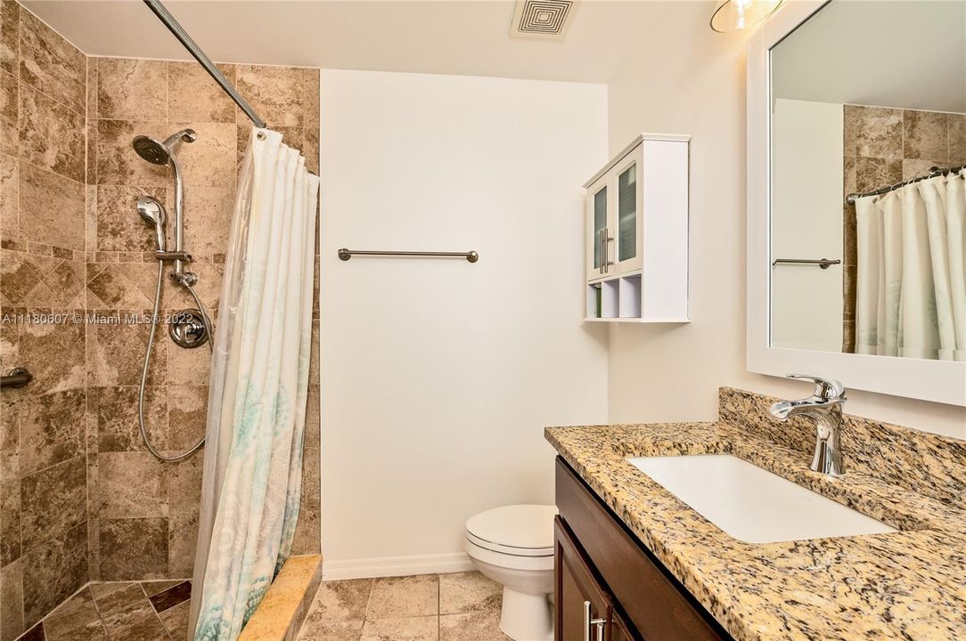 Vendido Recientemente: $575,000 (3 camas, 2 baños, 1958 Pies cuadrados)