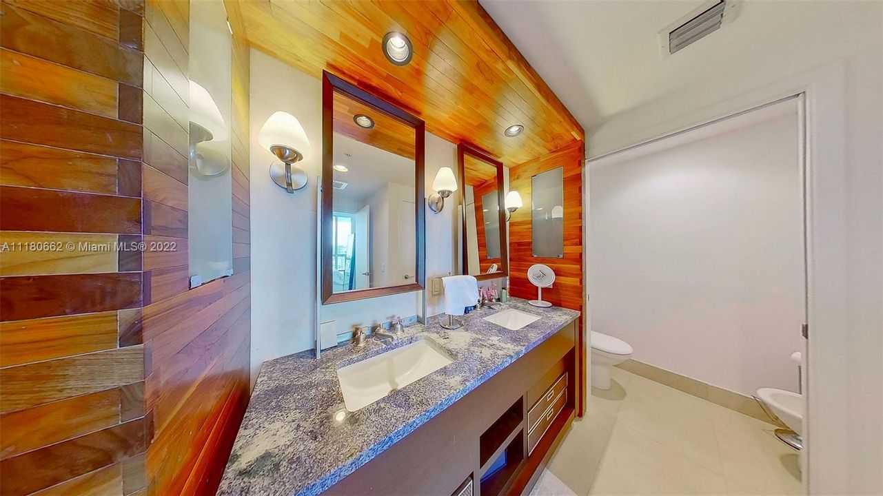 最近租的: $7,950 (2 贝兹, 2 浴室, 1280 平方英尺)