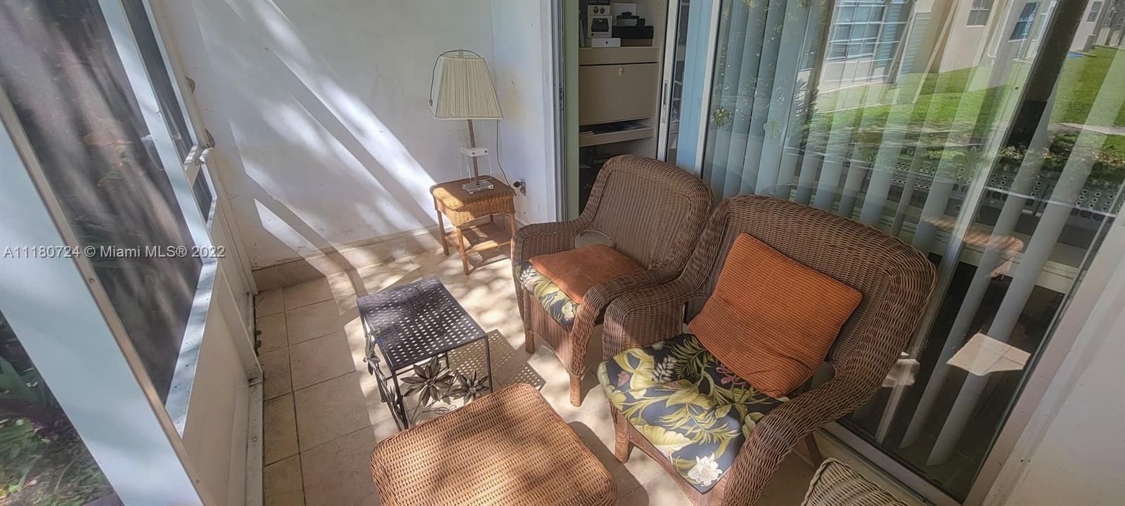 Vendido Recientemente: $84,900 (1 camas, 1 baños, 640 Pies cuadrados)