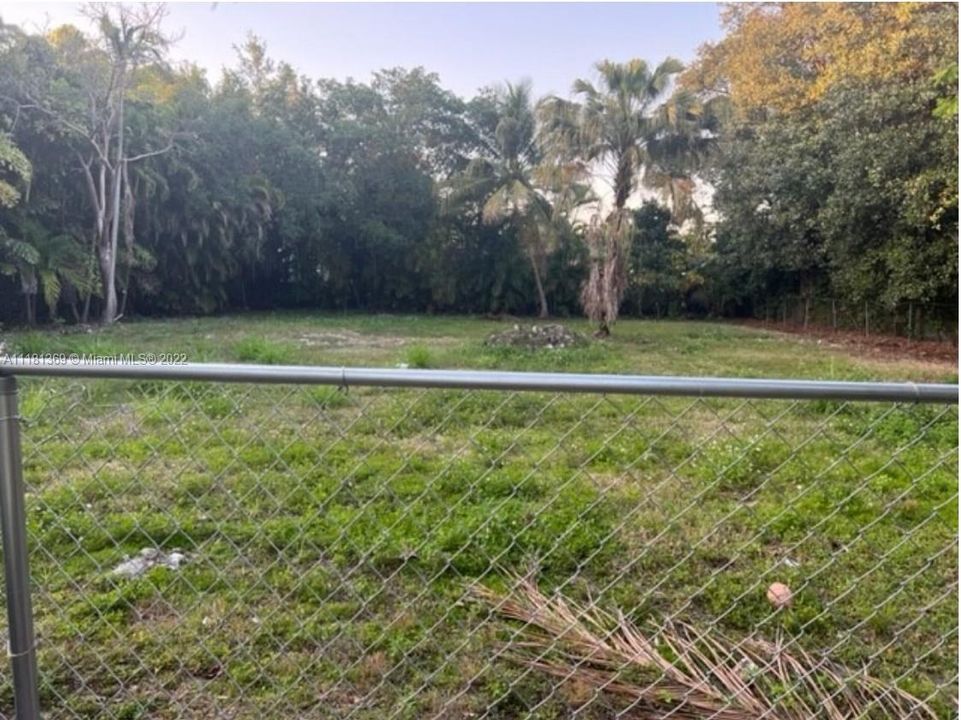 Recently Sold: $1,425,000 (0.33 acres)