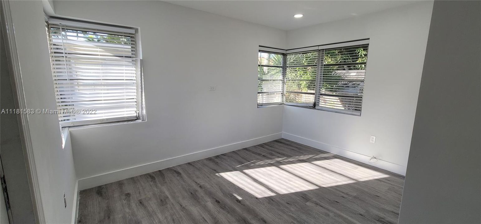 Recientemente alquilado: $2,500 (2 camas, 2 baños, 925 Pies cuadrados)