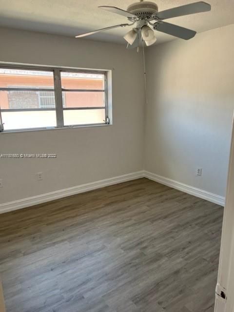 Recently Rented: $3,000 (3 beds, 2 baths, 2333 Square Feet)