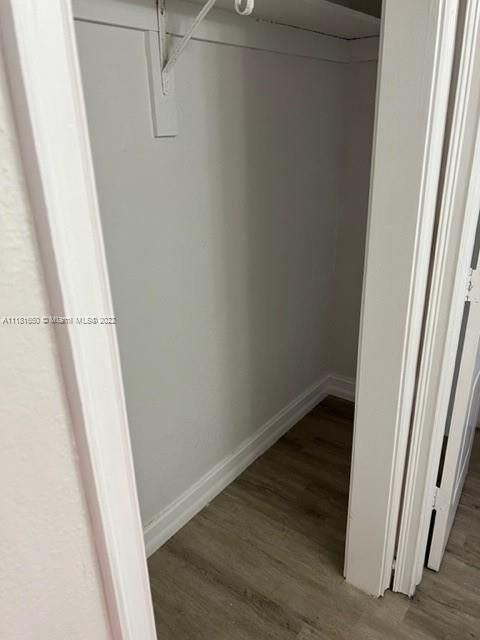 Recently Rented: $3,000 (3 beds, 2 baths, 2333 Square Feet)