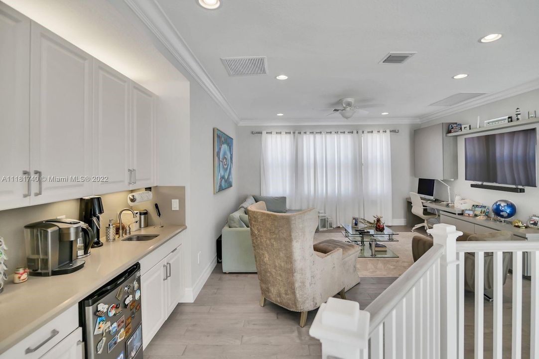 Недавно арендовано: $16,500 (5 спален, 6 ванн, 5233 Квадратных фут)