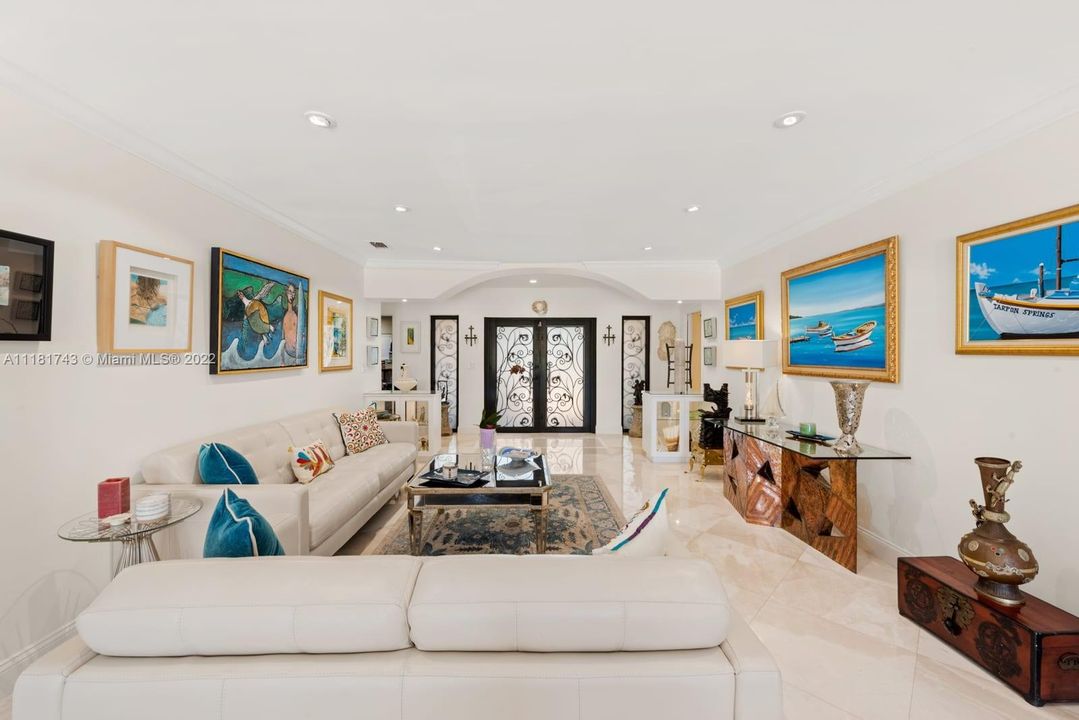 Recently Sold: $1,049,000 (4 beds, 3 baths, 3455 Square Feet)