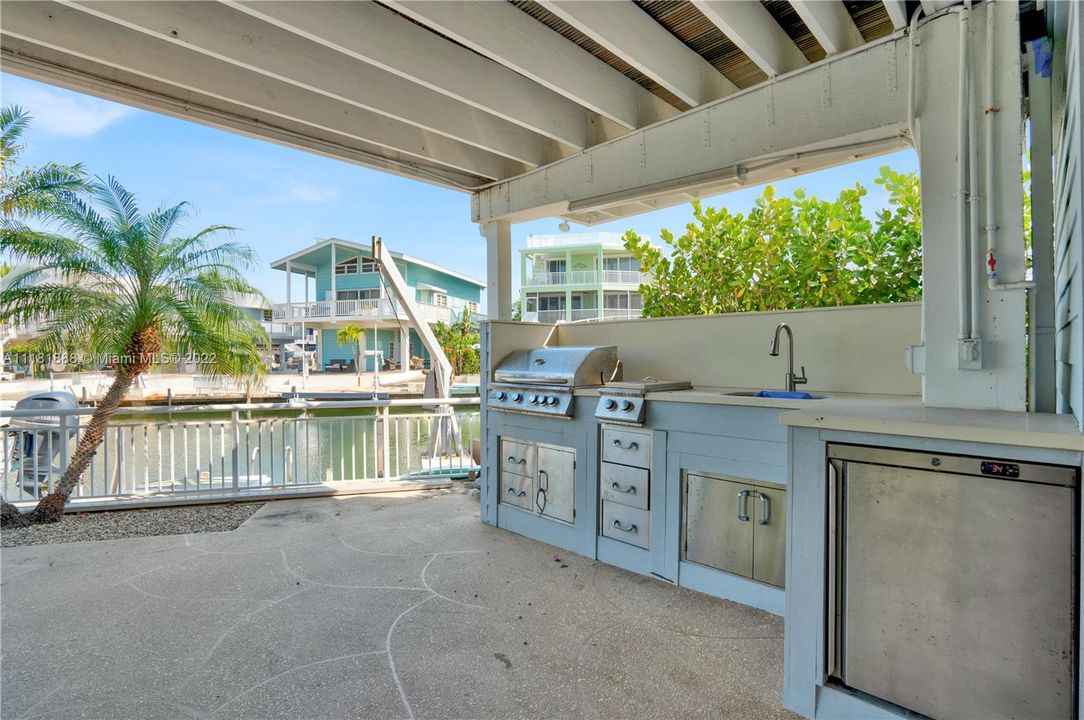 Recently Sold: $1,500,000 (3 beds, 3 baths, 1056 Square Feet)