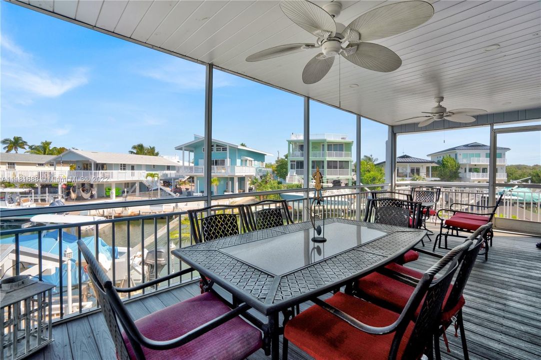 Recently Sold: $1,500,000 (3 beds, 3 baths, 1056 Square Feet)