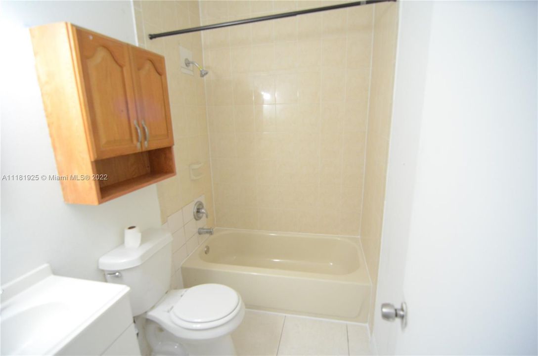 Bathroom2