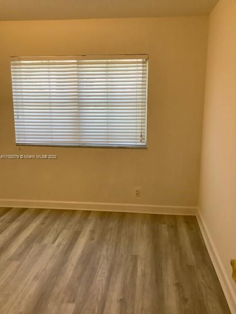Recently Rented: $2,895 (3 beds, 2 baths, 1554 Square Feet)