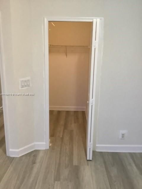 Recently Rented: $2,895 (3 beds, 2 baths, 1554 Square Feet)