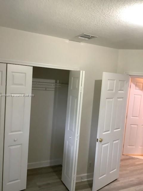 Recently Rented: $2,895 (3 beds, 2 baths, 1554 Square Feet)