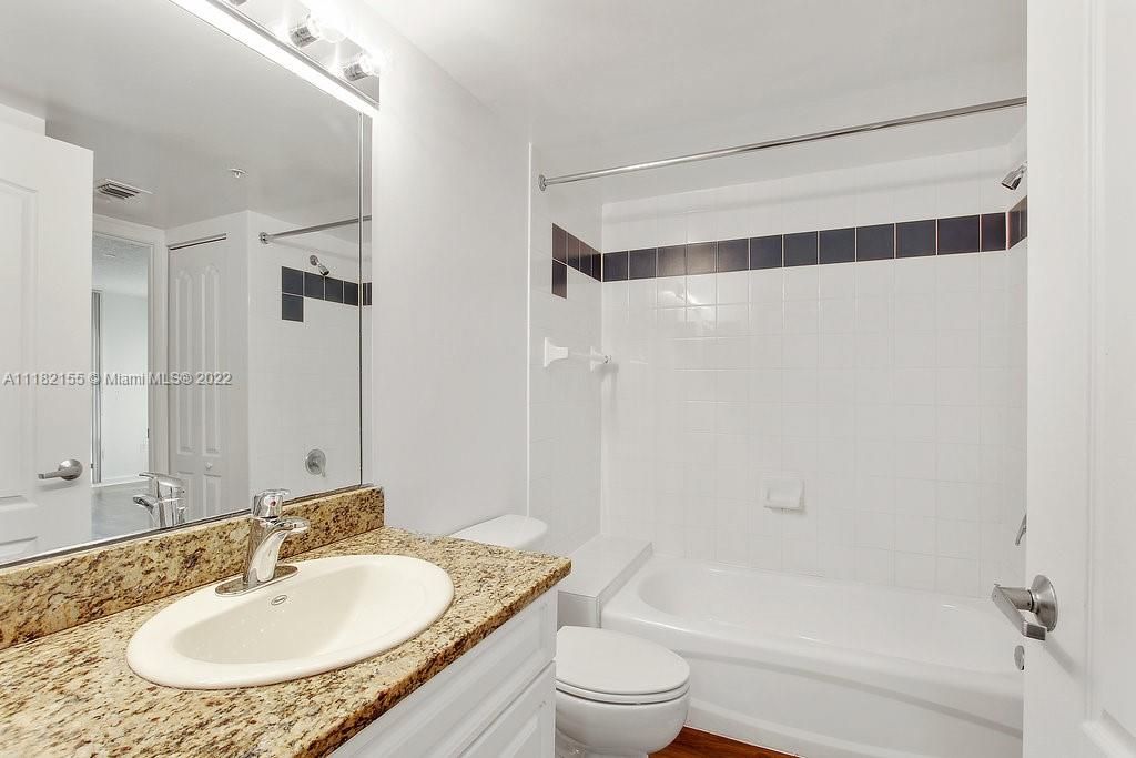 Недавно арендовано: $2,329 (1 спален, 1 ванн, 842 Квадратных фут)
