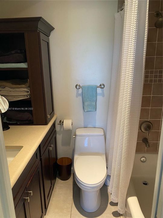 最近售出: $399,000 (2 贝兹, 2 浴室, 1000 平方英尺)