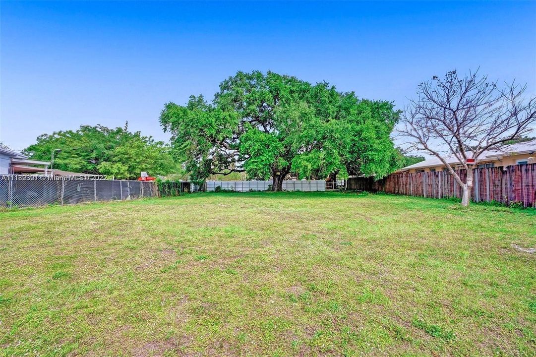 Недавно продано: $185,000 (0.25 acres)