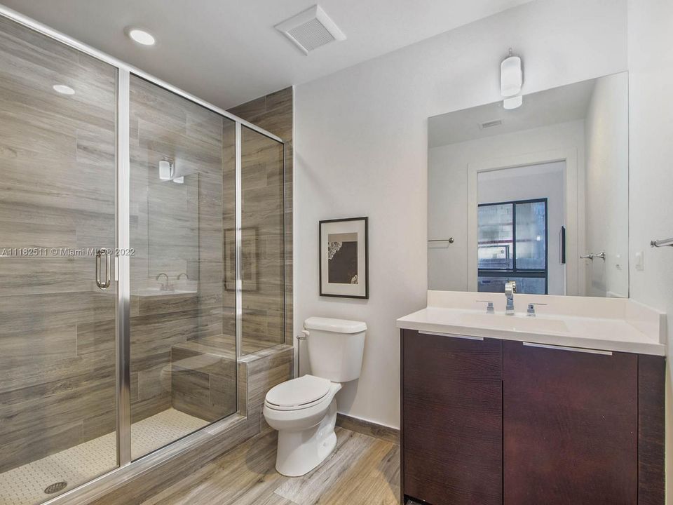 最近售出: $899,000 (2 贝兹, 2 浴室, 1450 平方英尺)