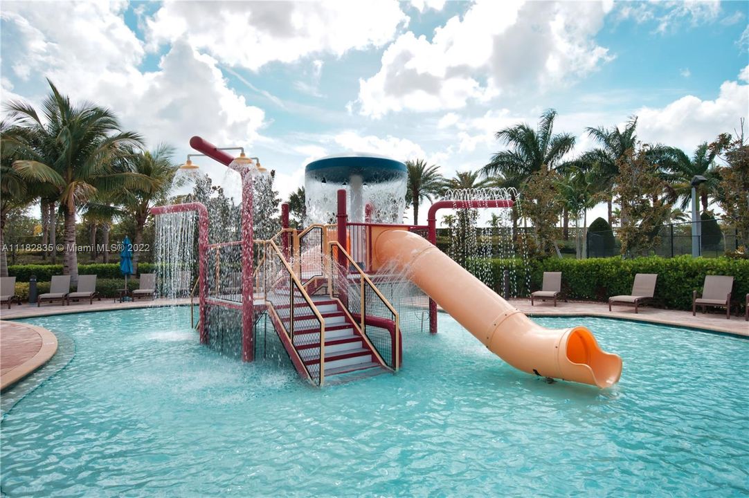 Mira Lago Splash Park