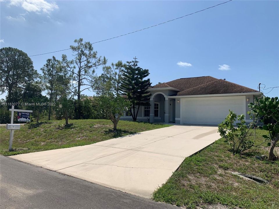 Recently Sold: $274,900 (3 beds, 2 baths, 1487 Square Feet)