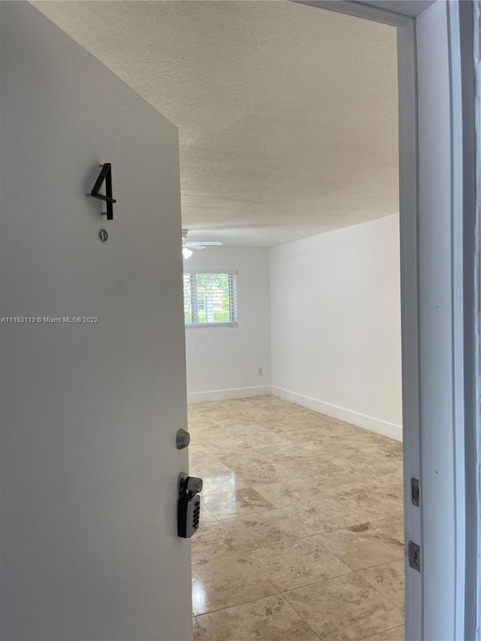 Недавно арендовано: $1,900 (2 спален, 1 ванн, 0 Квадратных фут)