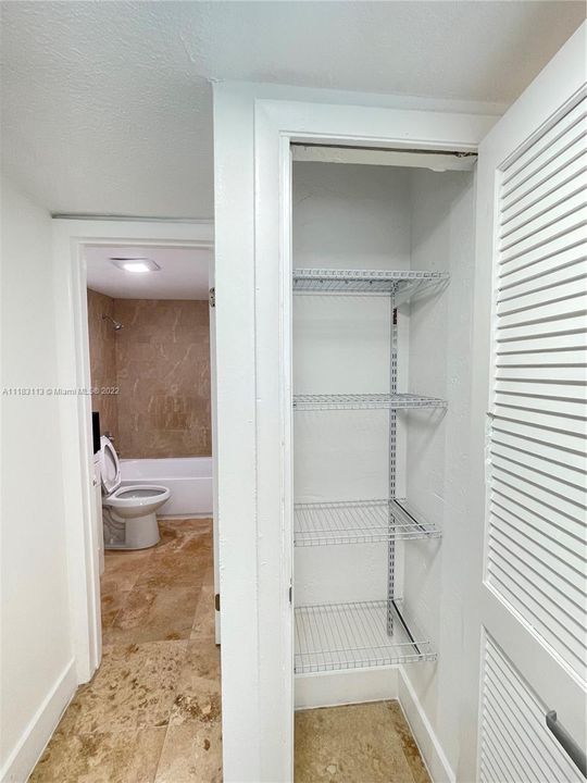 Недавно арендовано: $1,900 (2 спален, 1 ванн, 0 Квадратных фут)